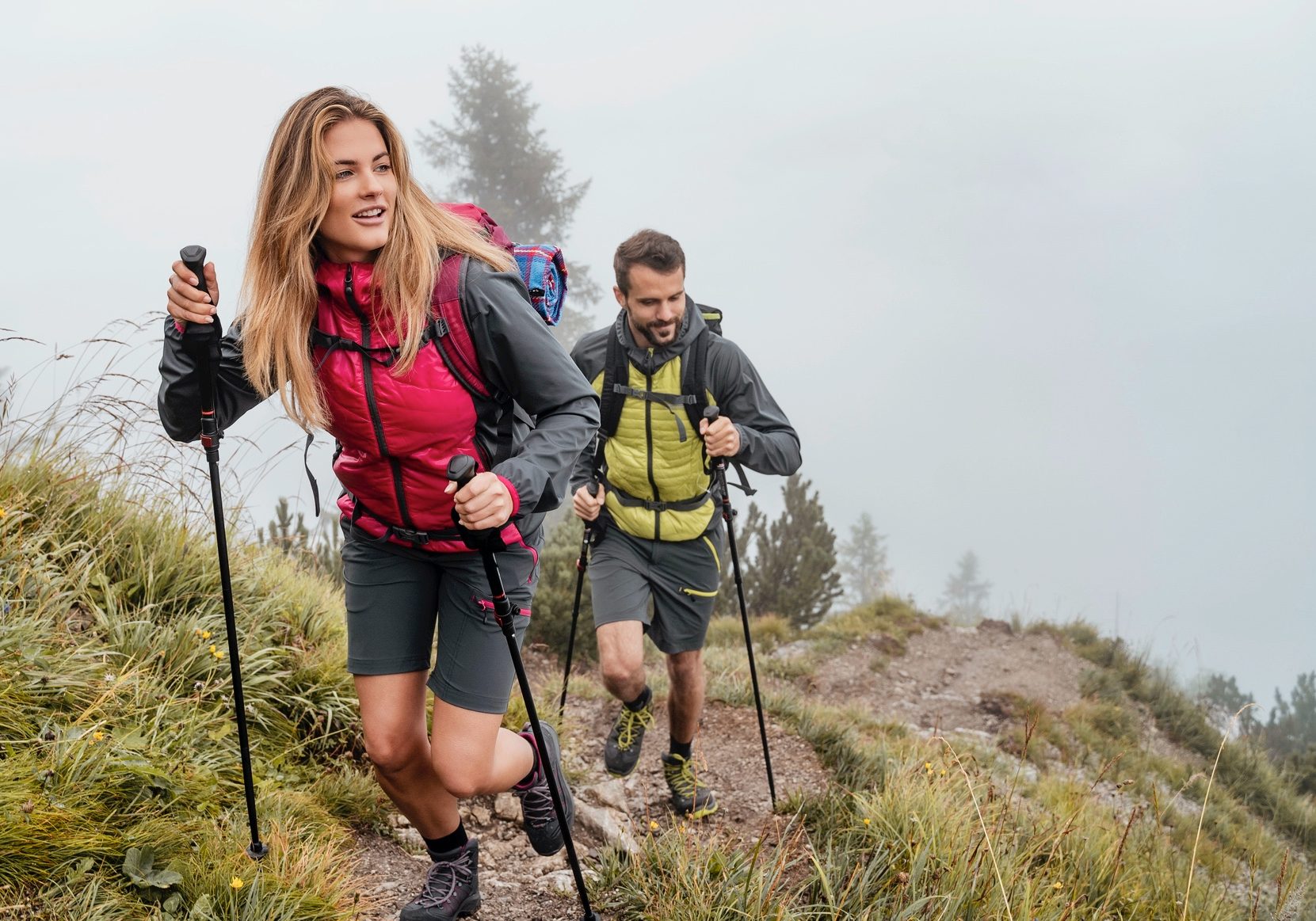 Los bastones de trekking aumentan las respuestas fisiológicas al senderismo sin un mayor esfuerzo percibido